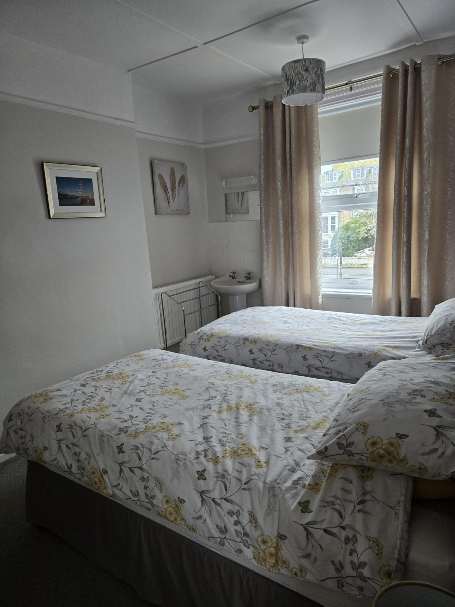 The Rosefield Hotel Weymouth Phòng bức ảnh